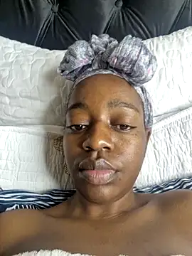 Sexynaughty Gal online show from 12/14/25, 10:15