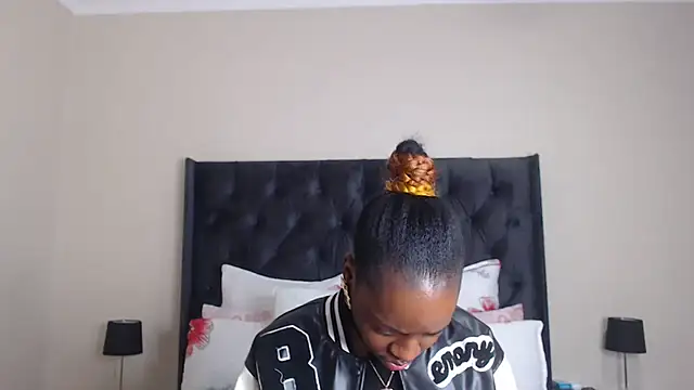 Sexynaughty Gal online show from 07/11/26, 08:20