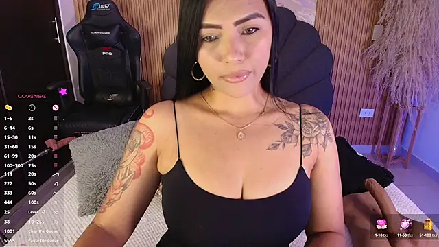 karol green  online show from 10/22/25, 04:01