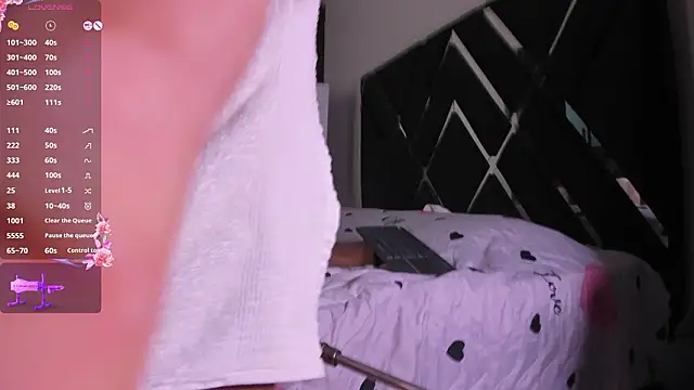 karol green  online show from 03/08/26, 02:04