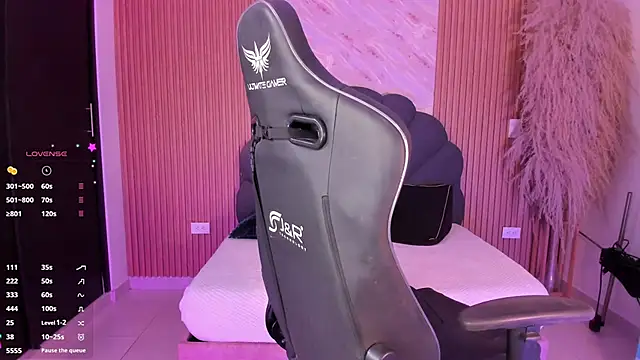 karol green  online show from 10/22/25, 07:24