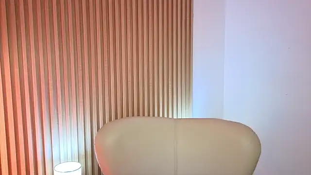 MarianL0ve online show from 10/06/25, 10:49