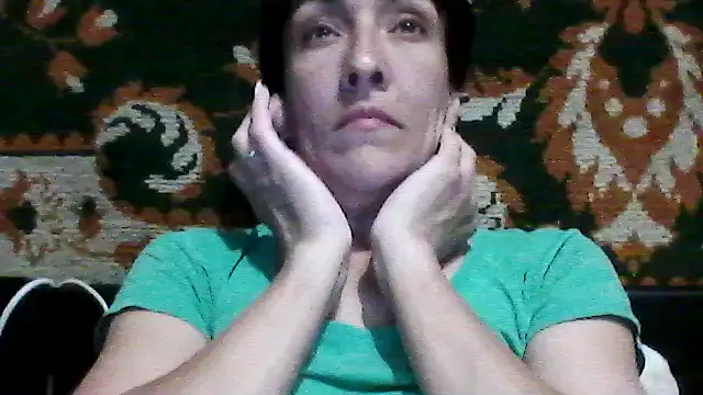 SunnyAmorre online show from 05/17/26, 08:09
