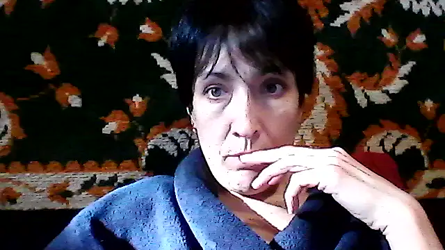 SunnyAmorre online show from 10/30/25, 08:01