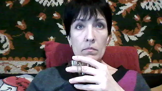 SunnyAmorre online show from 11/18/25, 10:40