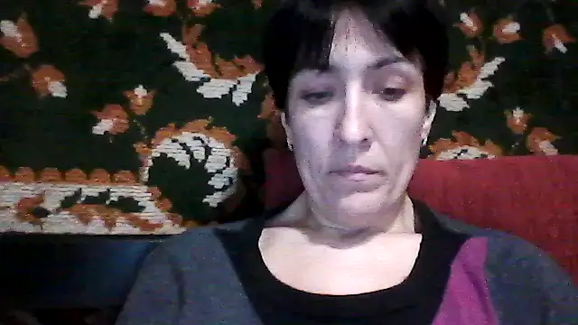 SunnyAmorre online show from 11/28/25, 10:04