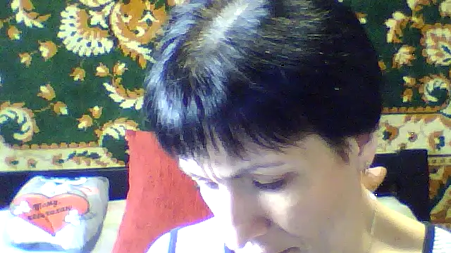 SunnyAmorre online show from 02/12/26, 09:53