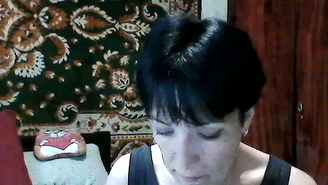 SunnyAmorre online show from 05/19/26, 06:09