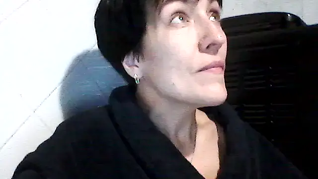 SunnyAmorre online show from 09/29/25, 09:31