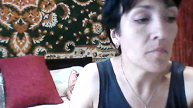 Snapshot of SunnyAmorre chatting on 06/14/26, 09:43 SunnyAmorre online show from 06/14/26, 09:43
