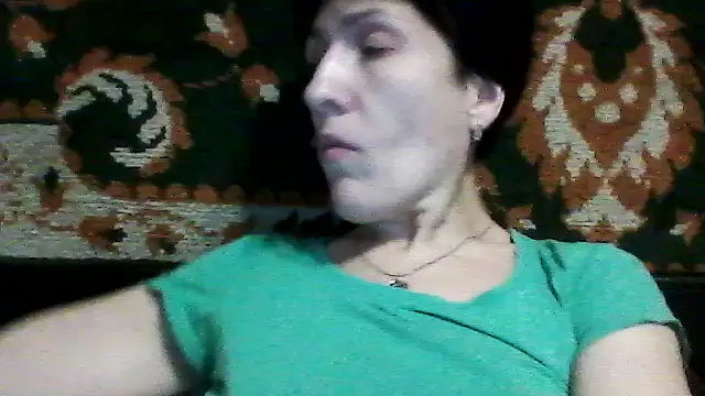 SunnyAmorre online show from 11/17/25, 08:57