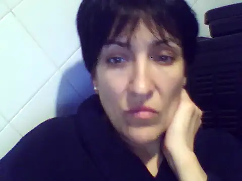 SunnyAmorre online show from 10/22/25, 10:19