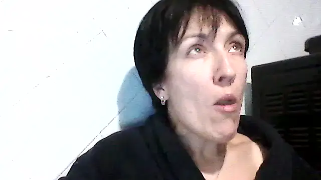 SunnyAmorre online show from 09/18/25, 08:23