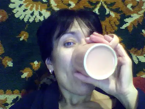 SunnyAmorre online show from 10/22/25, 10:15