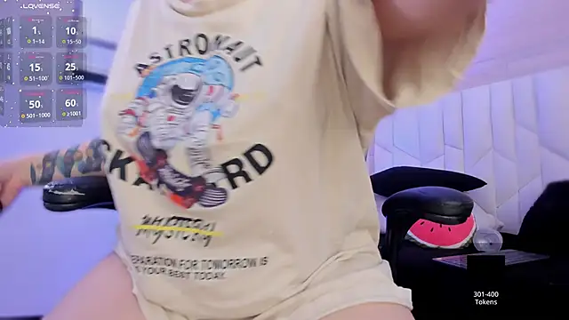 Snapshot of io_chie_ chatting on 09/29/25, 04:08 io chie online show from 09/29/25, 04:08