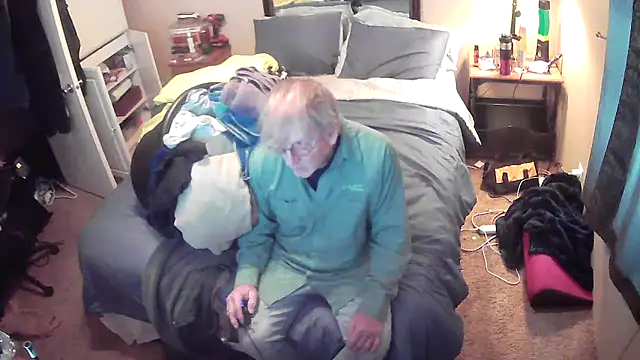 jck1m0t online show from 02/16/25, 07:49