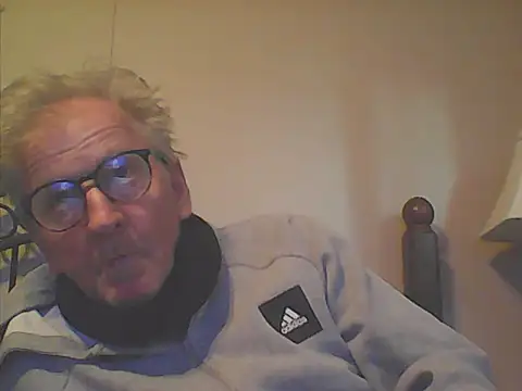 jck1m0t online show from 11/08/25, 07:39