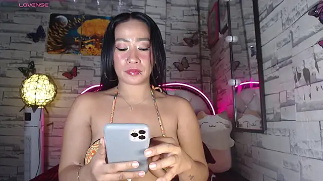 Snapshot of AsianMilfSheryl chatting on 03/05/25, 08:54 AsianMilfSheryl online show from 03/05/25, 08:54