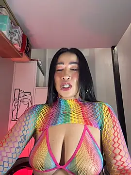 Snapshot of AsianMilfSheryl chatting on 04/13/26, 05:00 AsianMilfSheryl online show from 04/13/26, 05:00