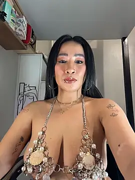 Snapshot of AsianMilfSheryl chatting on 04/25/26, 07:44 AsianMilfSheryl online show from 04/25/26, 07:44