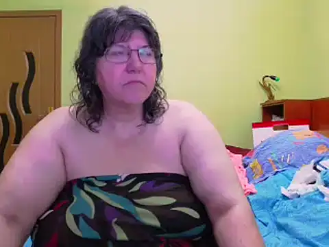 HugeTits online show from 01/21/25, 06:22