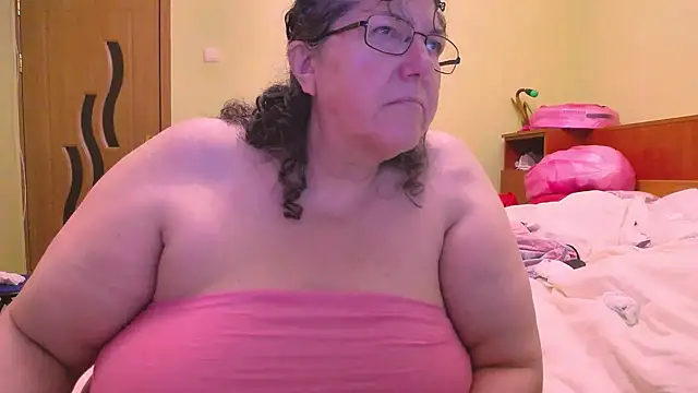 HugeTits online show from 10/02/25, 11:41