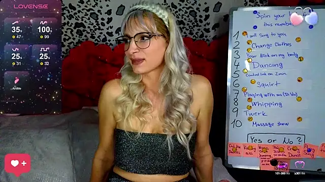 Snapshot of KittyMia chatting on 02/07/25, 08:10 KittyMia online show from 02/07/25, 08:10