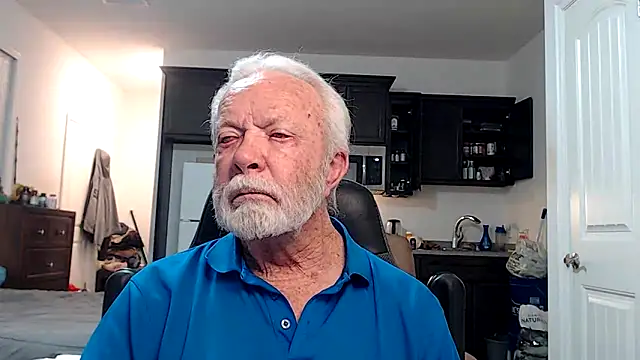 Snapshot of rockpoint69 chatting on 09/25/25, 11:38 rockpoint69 online show from 09/25/25, 11:38