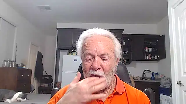 Snapshot of rockpoint69 chatting on 11/30/25, 09:54 rockpoint69 online show from 11/30/25, 09:54