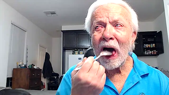 Snapshot of rockpoint69 chatting on 12/14/25, 09:26 rockpoint69 online show from 12/14/25, 09:26