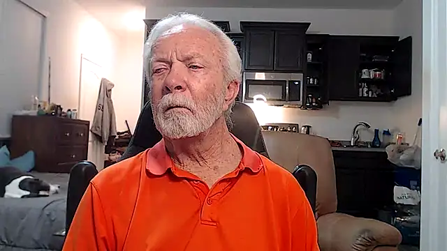 Snapshot of rockpoint69 chatting on 10/14/25, 08:26 rockpoint69 online show from 10/14/25, 08:26