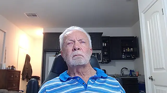 Snapshot of rockpoint69 chatting on 02/27/26, 11:32 rockpoint69 online show from 02/27/26, 11:32