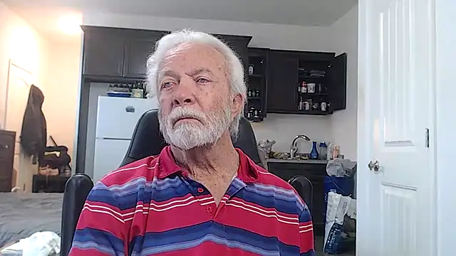 Snapshot of rockpoint69 chatting on 11/28/25, 03:56 rockpoint69 online show from 11/28/25, 03:56