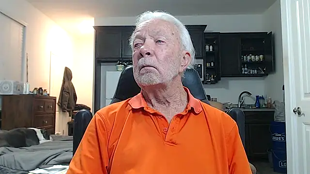 Snapshot of rockpoint69 chatting on 02/21/26, 11:23 rockpoint69 online show from 02/21/26, 11:23