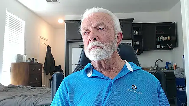 Snapshot of rockpoint69 chatting on 02/18/26, 07:21 rockpoint69 online show from 02/18/26, 07:21