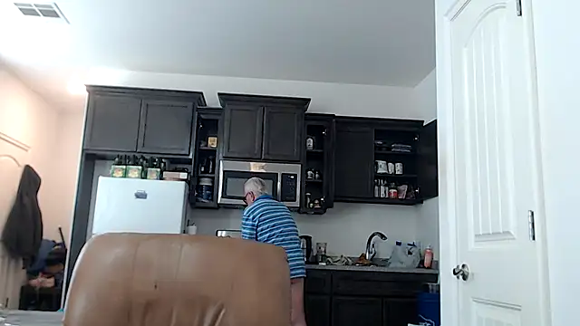 Snapshot of rockpoint69 chatting on 10/19/25, 09:17 rockpoint69 online show from 10/19/25, 09:17