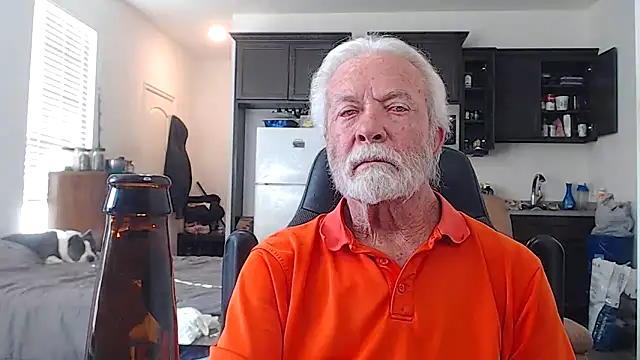 Snapshot of rockpoint69 chatting on 11/29/25, 09:48 rockpoint69 online show from 11/29/25, 09:48