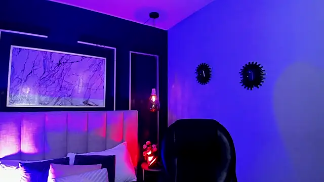 Samantha Brooke online show from 12/04/25, 02:27