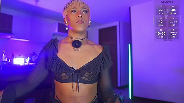 Snapshot of AmberRaus chatting on 11/14/25, 03:21 AmberRaus online show from 11/14/25, 03:21