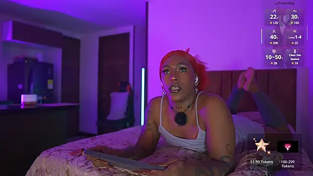 Snapshot of AmberRaus chatting on 10/24/25, 02:10 AmberRaus online show from 10/24/25, 02:10