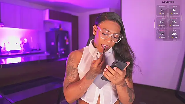 AmberRaus online show from 03/25/26, 12:11