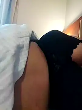 Srishtijain51 online show from 02/03/25, 11:09