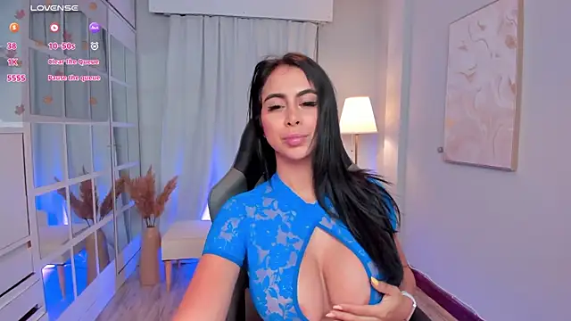 LeahJones  online show from 10/07/25, 06:14