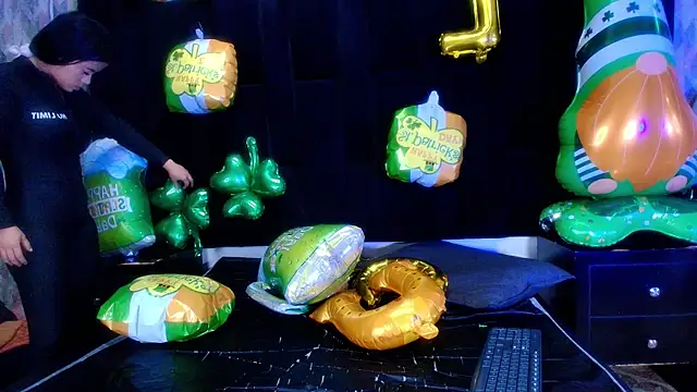 Snapshot of shelsyloreds chatting on 03/14/25, 11:56 shelsyloreds online show from 03/14/25, 11:56