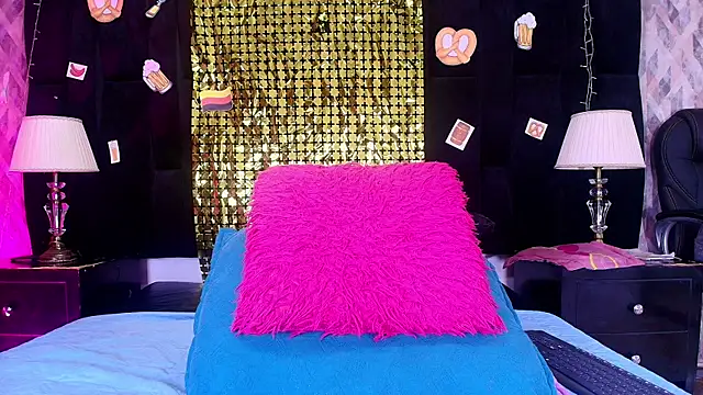 Snapshot of shelsyloreds chatting on 09/13/25, 11:54 shelsyloreds online show from 09/13/25, 11:54