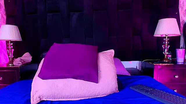 Snapshot of shelsyloreds chatting on 10/01/25, 11:58 shelsyloreds online show from 10/01/25, 11:58