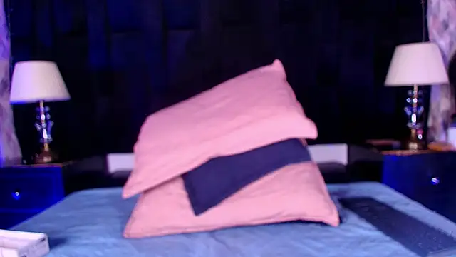 Snapshot of shelsyloreds chatting on 11/05/25, 11:57 shelsyloreds online show from 11/05/25, 11:57