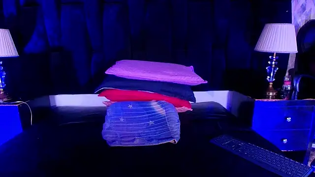 Snapshot of shelsyloreds chatting on 10/07/25, 11:55 shelsyloreds online show from 10/07/25, 11:55