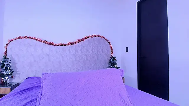 Snapshot of shelsyloreds chatting on 12/18/25, 11:58 shelsyloreds online show from 12/18/25, 11:58