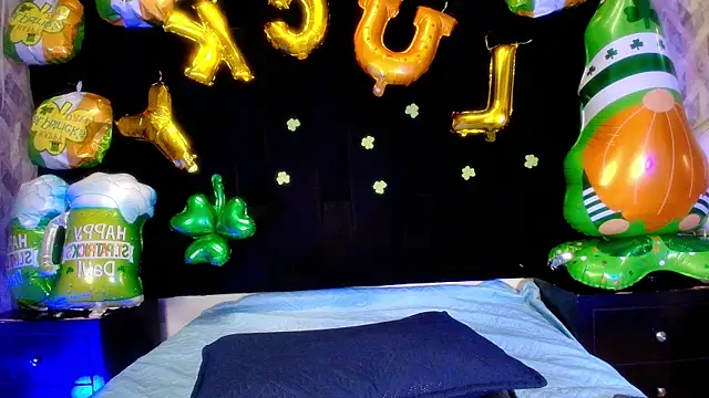 Snapshot of shelsyloreds chatting on 03/17/25, 11:53 shelsyloreds online show from 03/17/25, 11:53